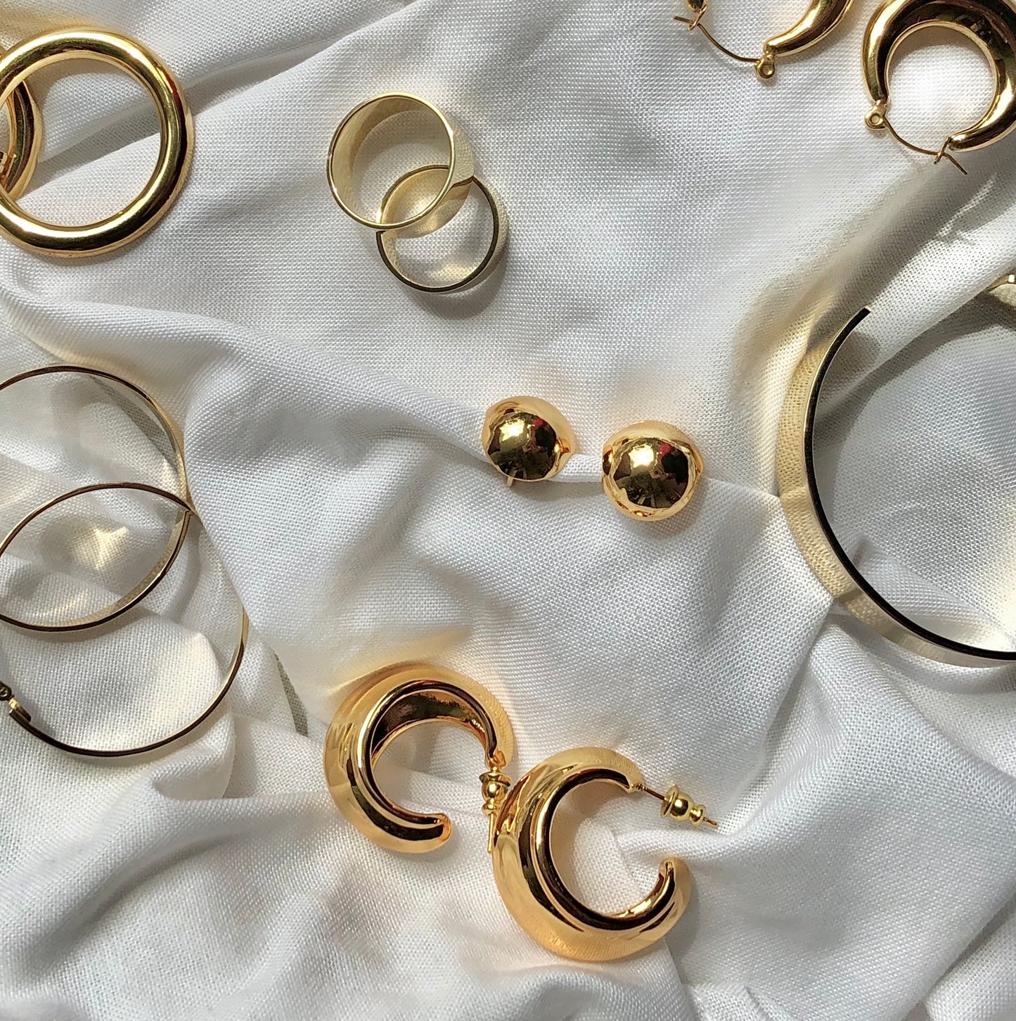 Ball Earrings in 925 Silver by Veronique