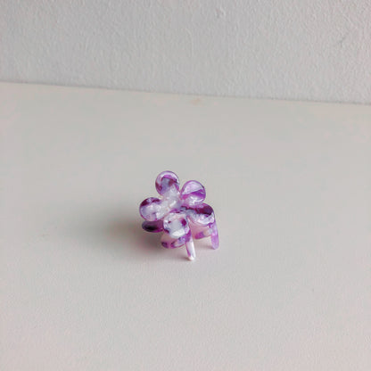 Amethyst Daisy Mini by Veronique