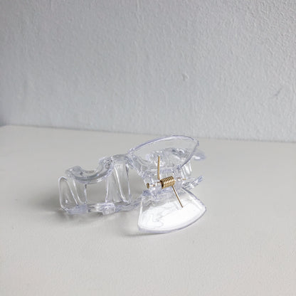 Clear Squiggle Hair Claw by Veronique
