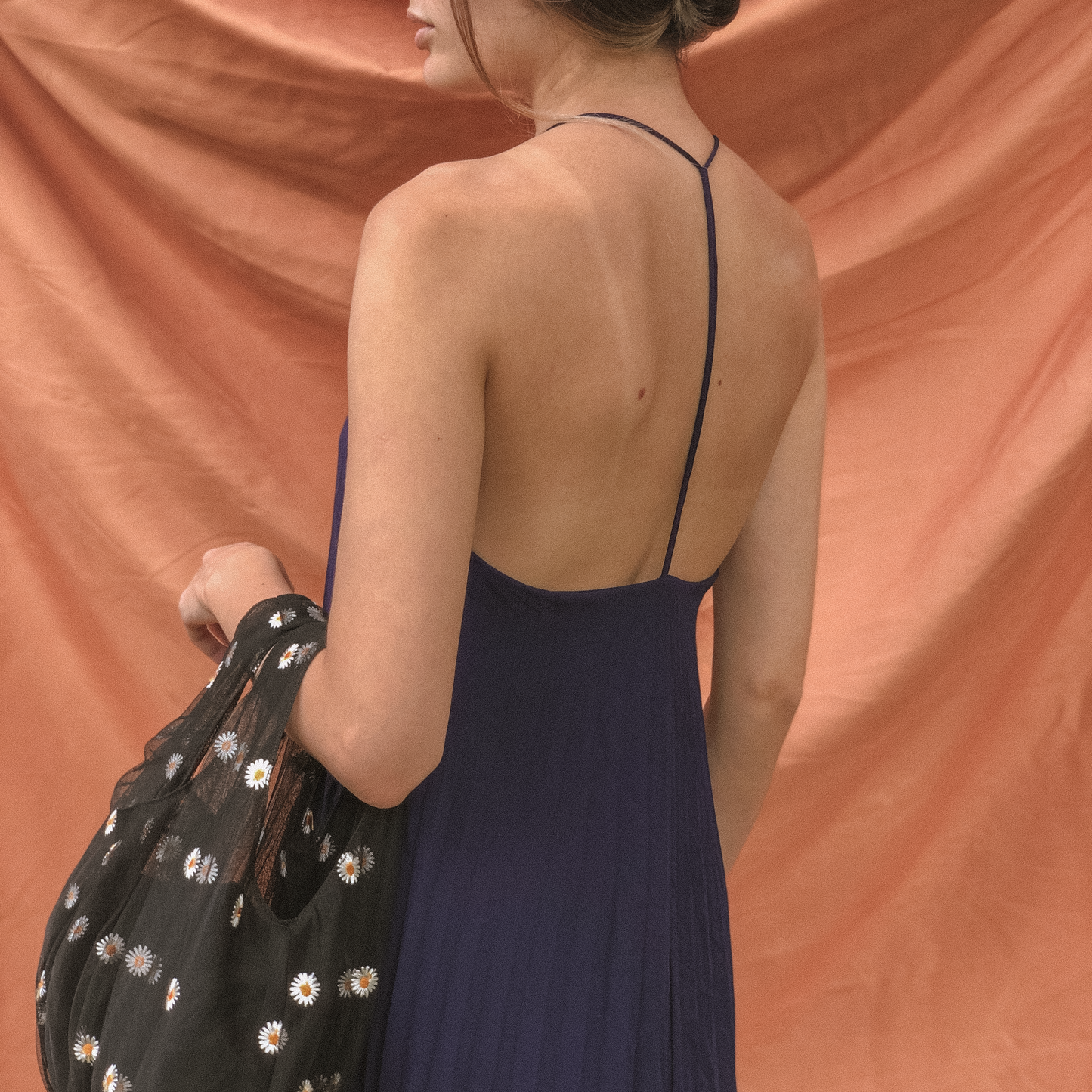 Daisy Mesh Bag in Peche by Veronique