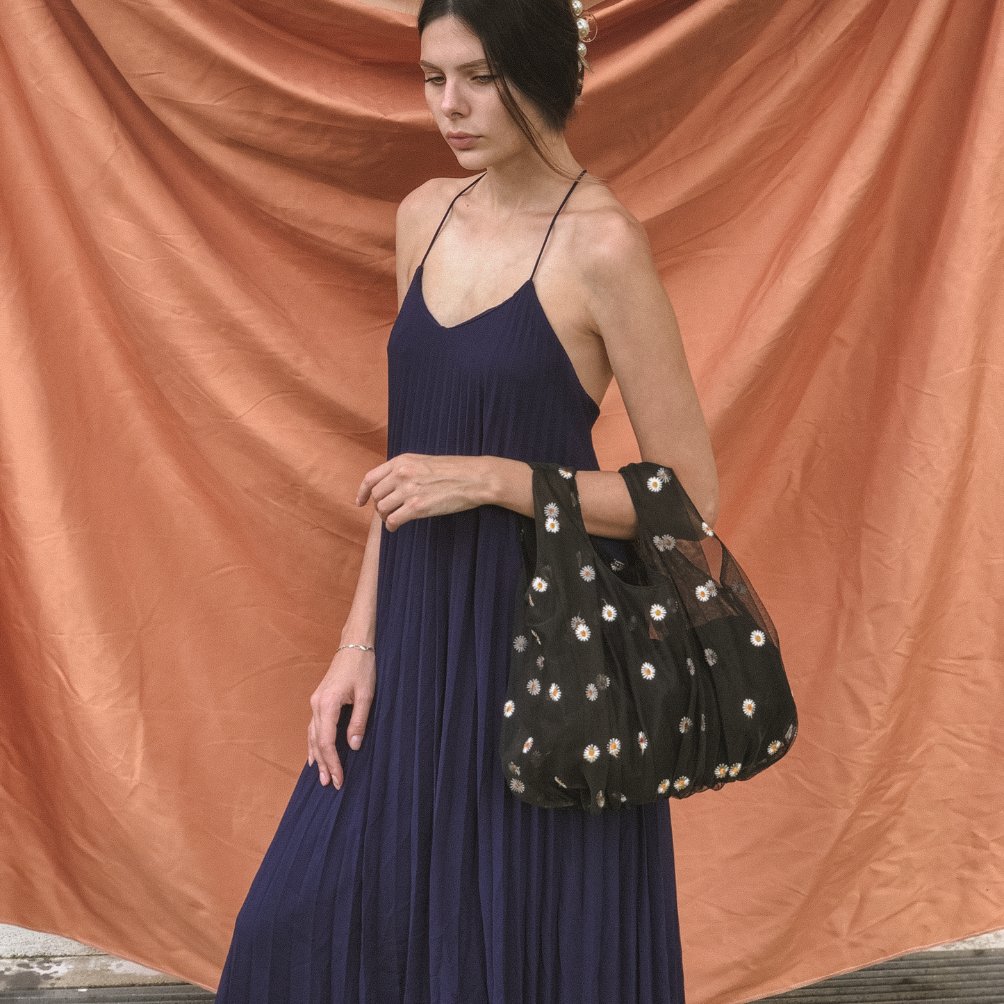 Daisy Mesh Bag in Peche by Veronique