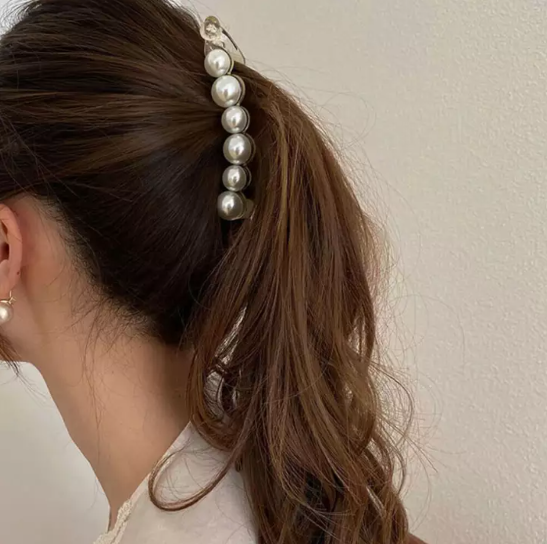 Banana Hair Grip in Pearl by Veronique