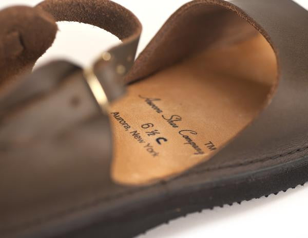 Aurora Shoe Co. - Women's New Mexican (Olive)